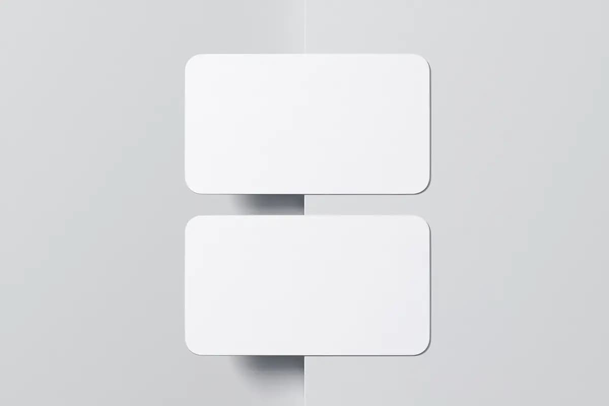 موکاپ کارت ویزیت عمودی – 3 فایل — تصویر ۳