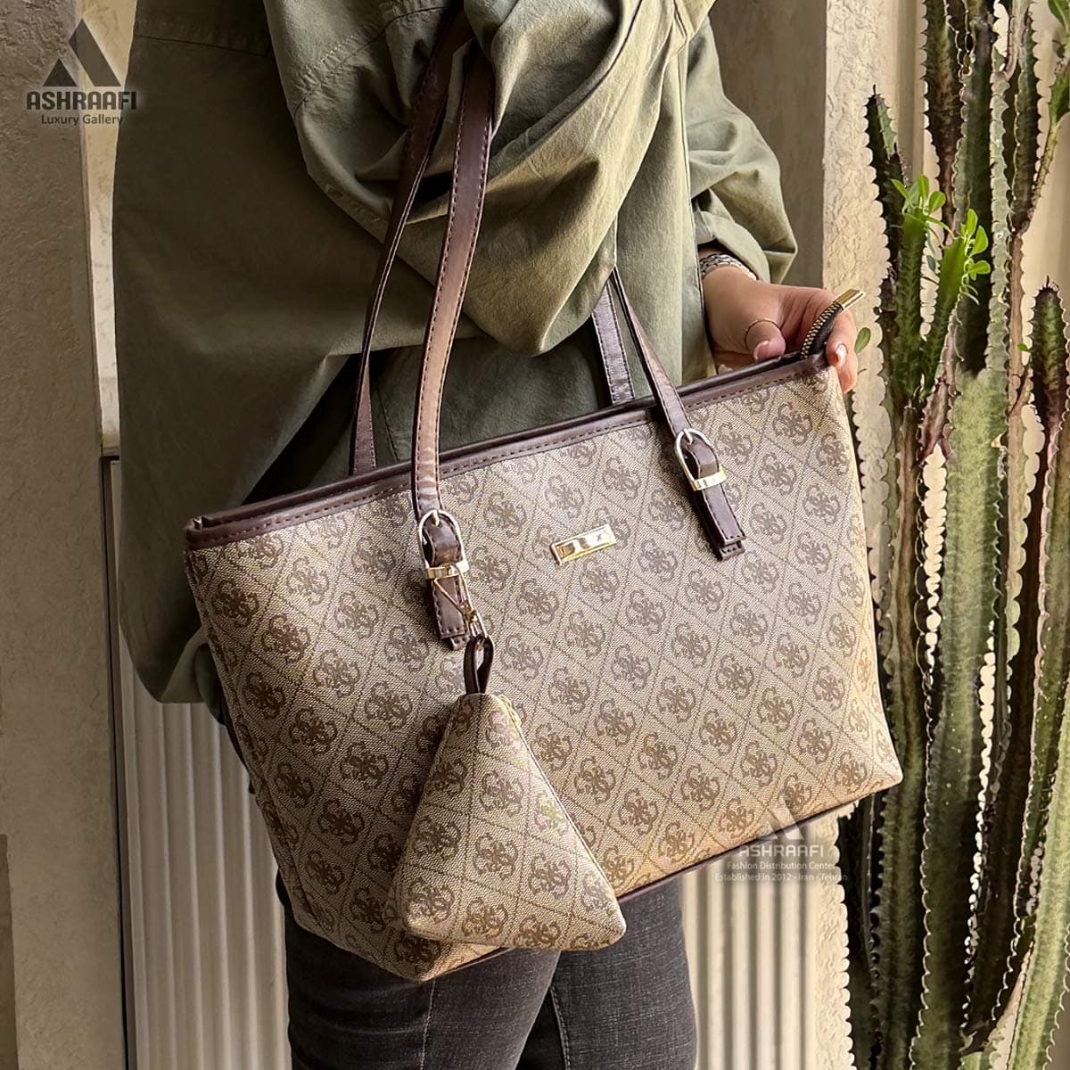 کیف زنانه گس Guess Shoulder Bag A01 — تصویر ۴