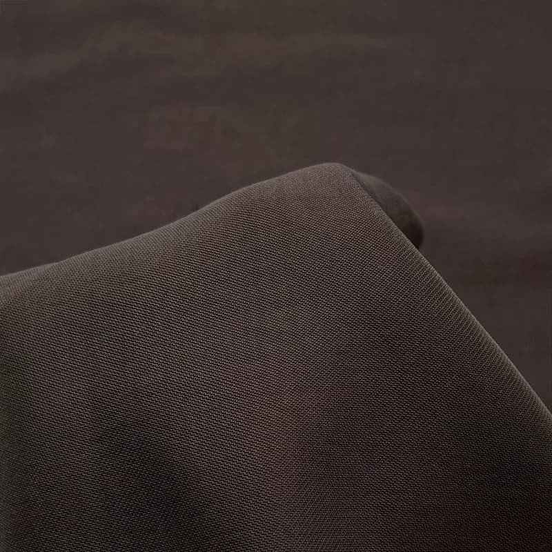 پارچه کتان سیلک ابریشم (کوپرا) قهوه ای شکلاتی — تصویر ۳