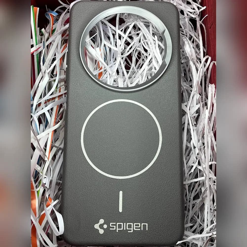 گارد چرمی مگسیف spigen برای شیائومی xiaomi redmi 14c — تصویر ۲