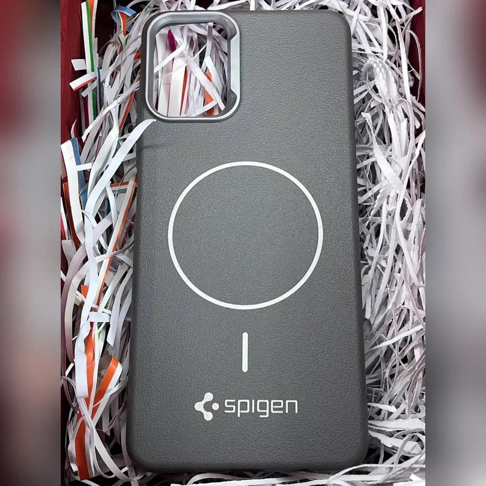 گارد چرمی مگسیف spigen برای سامسونگ samsung A06 — تصویر ۵
