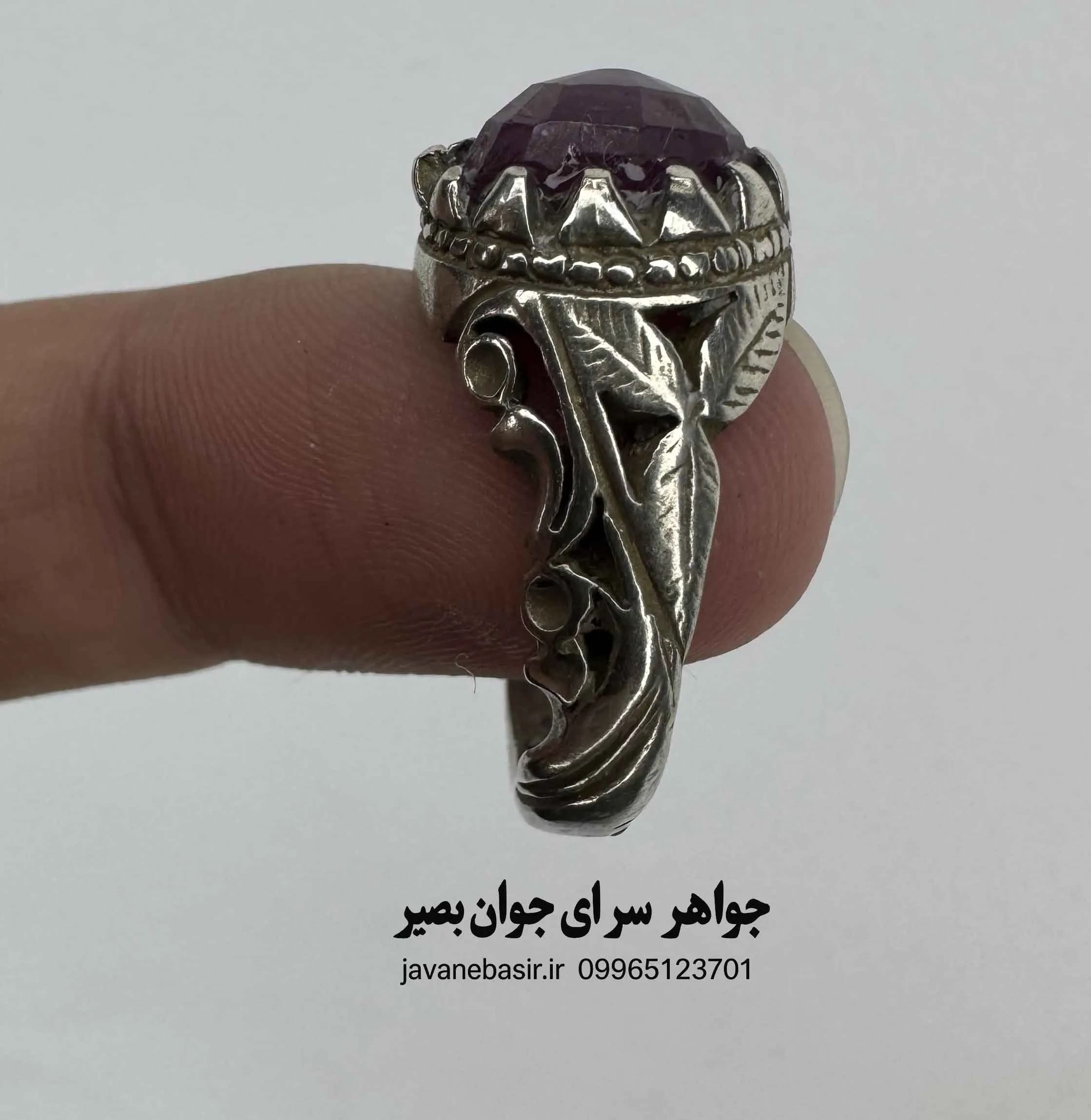 انگشتر یاقوت سرخ معدنی و طبیعی استخراج شده از قلب آفریقا — تصویر ۲