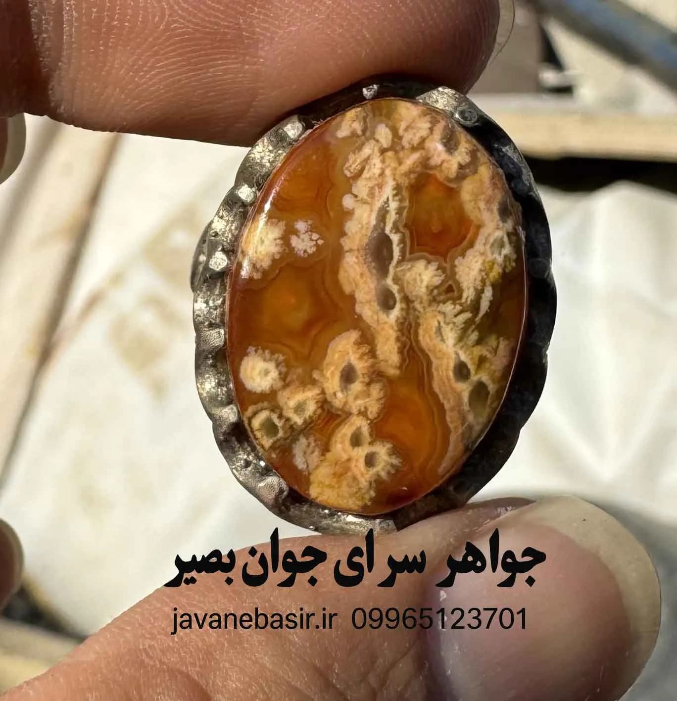 انگشتر سلطانی کهنه مصور با چهره های واضح و روحانیت بالا