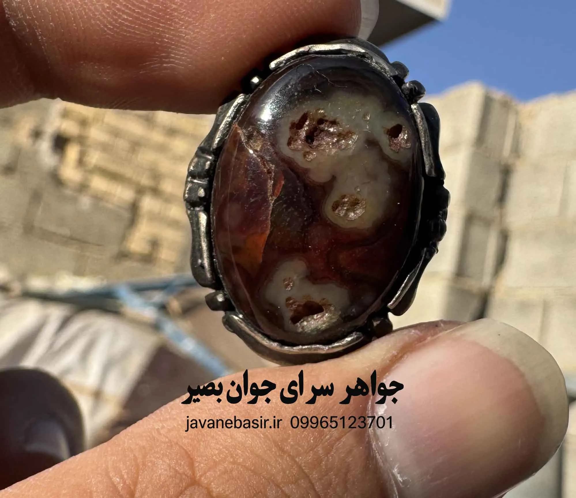 انگشتر عقیق مصور با چهره واضح | سنگ کهن برای عزت و حفاظت