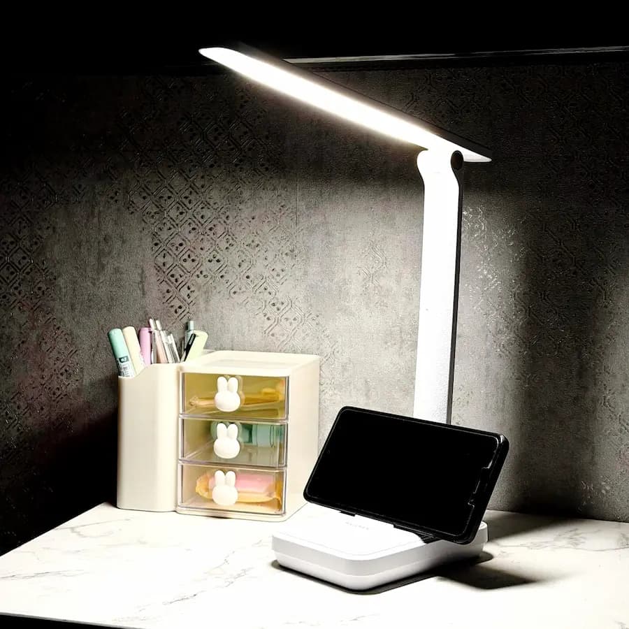 چراغ مطالعه شارژی LED مینیمال