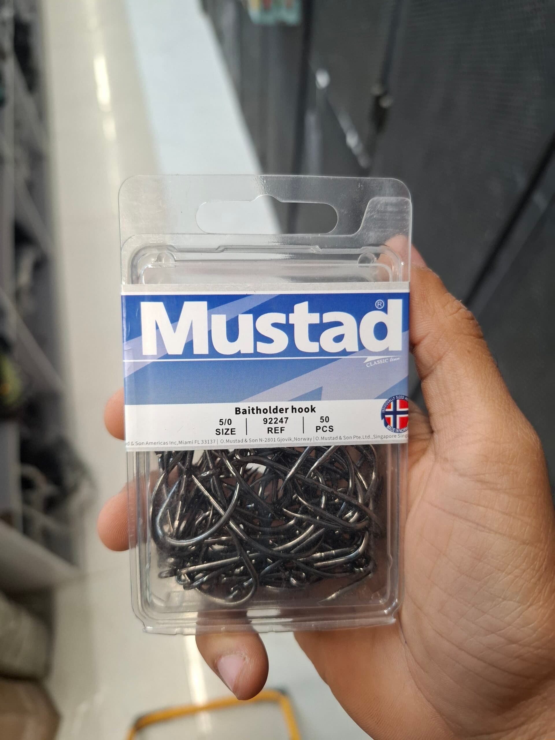 قلاب ماهیگیری موستاد Mustad سرکج پشت خار دار 5