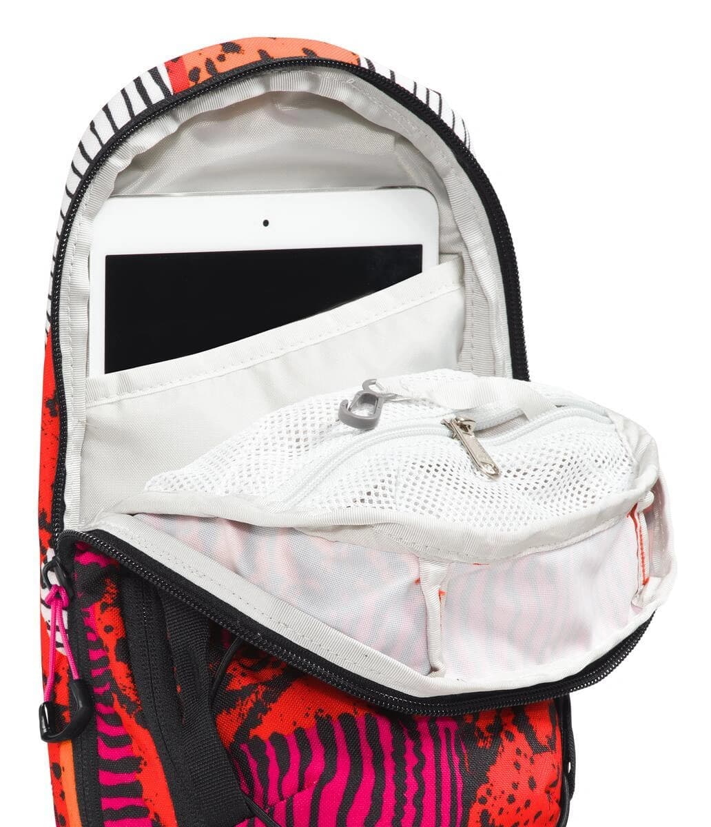 کیف اسلینگ The North Face Borealis Sling ظرفیت 6 لیتر | زیتون‌کمپ — تصویر ۳