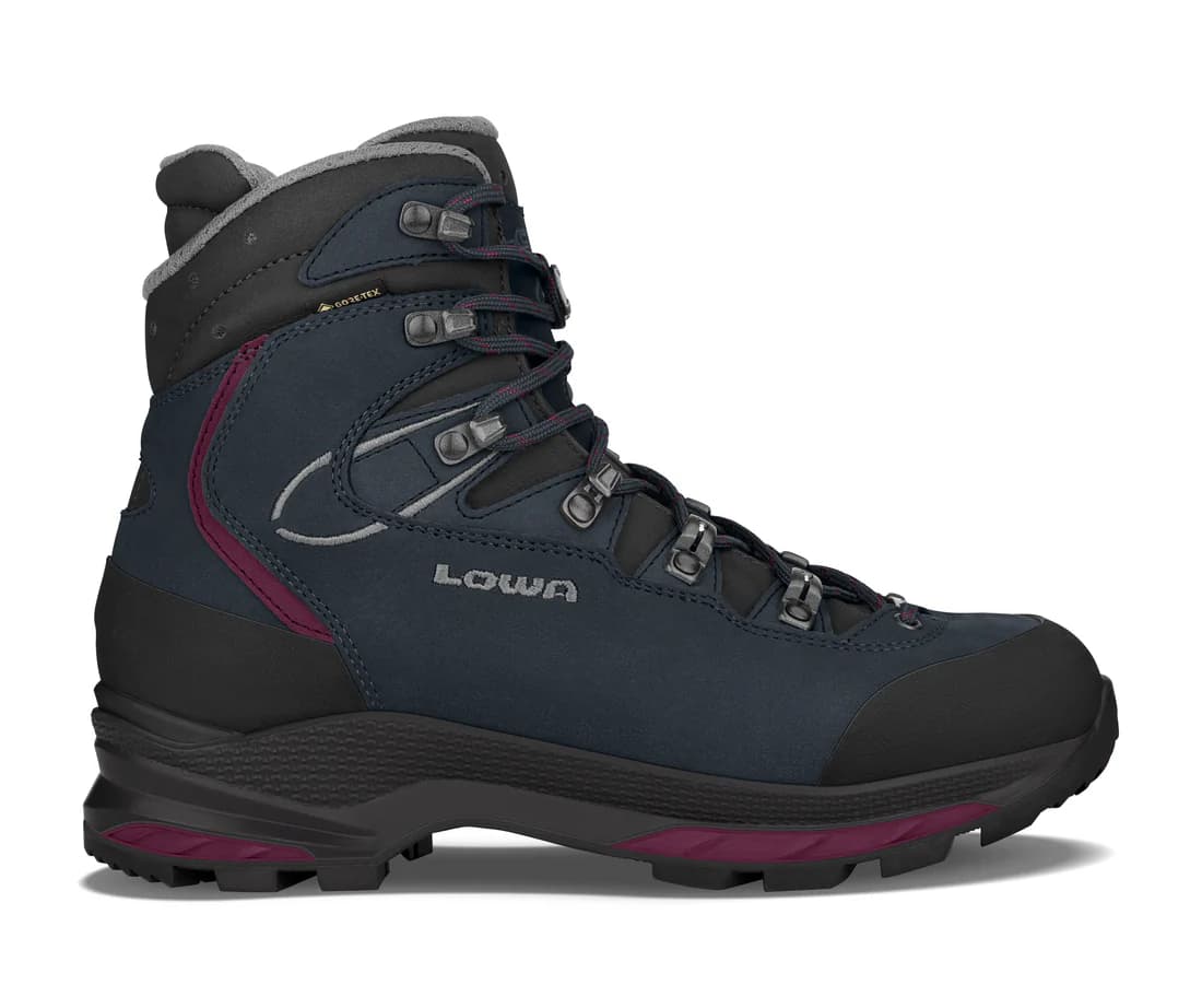 # کفش ترکینگ و کوهنوردی LOWA MAURIA EVO GTX | زیتون‌کمپ