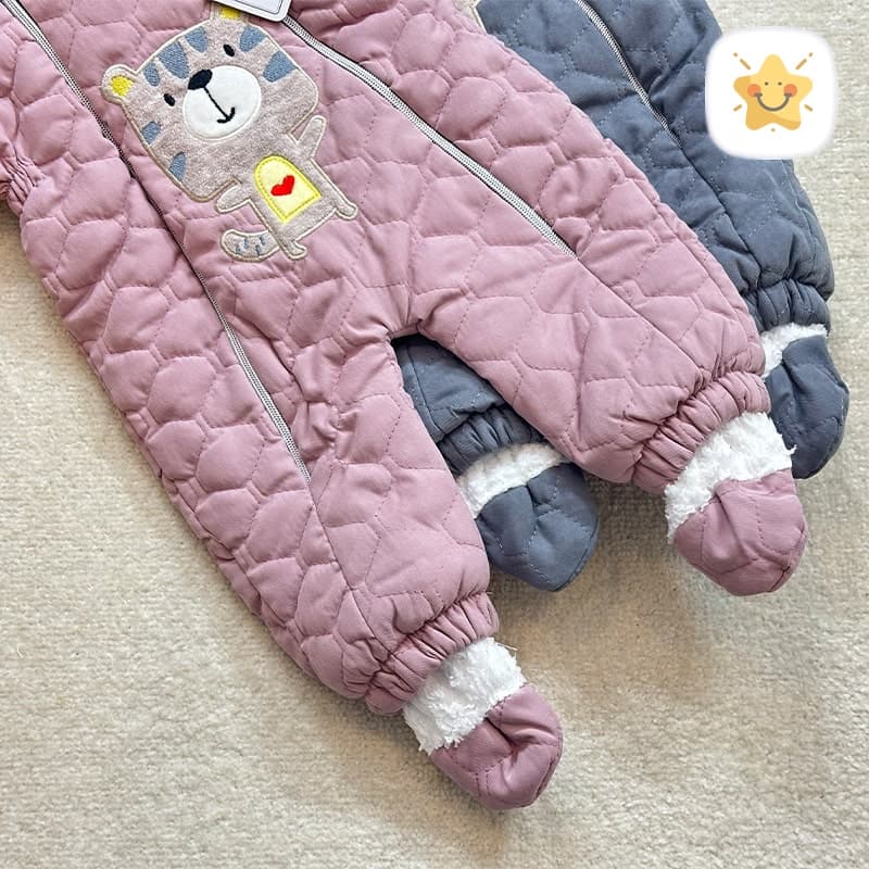 کاپشن سرهمی نوزادی گوش دار + پاپوش + داخل تمام خز مدل ببر کوچولو — تصویر ۴