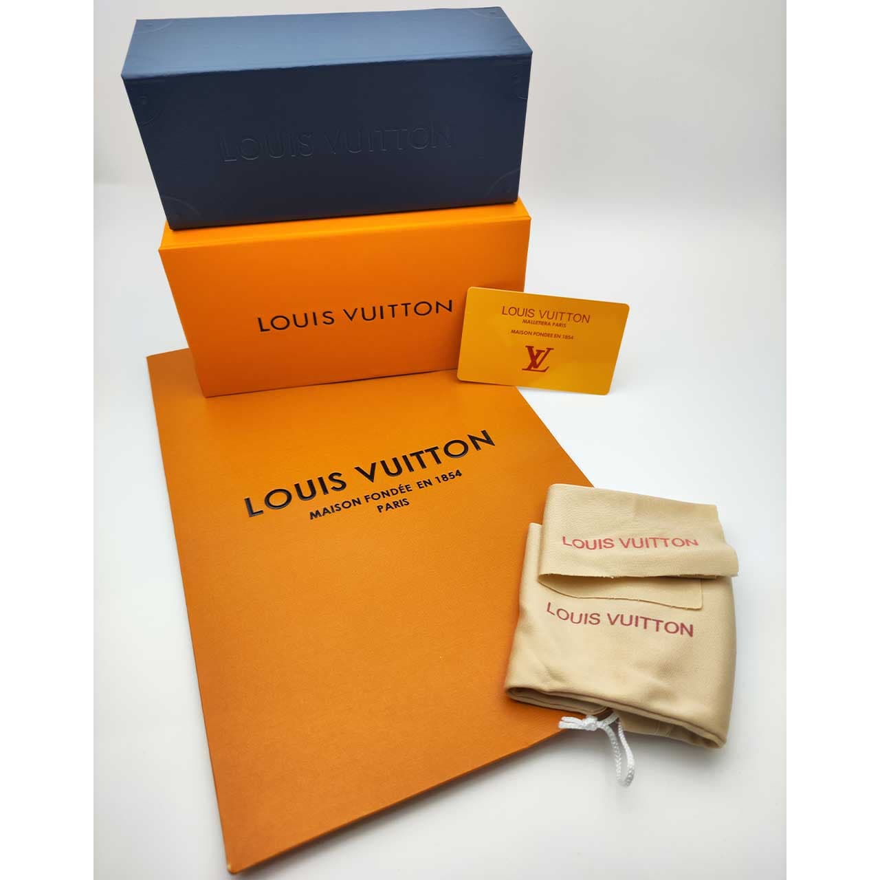 قاب عینک اورجینال لویی ویتون Louis Vuitton Lv2 — تصویر ۲