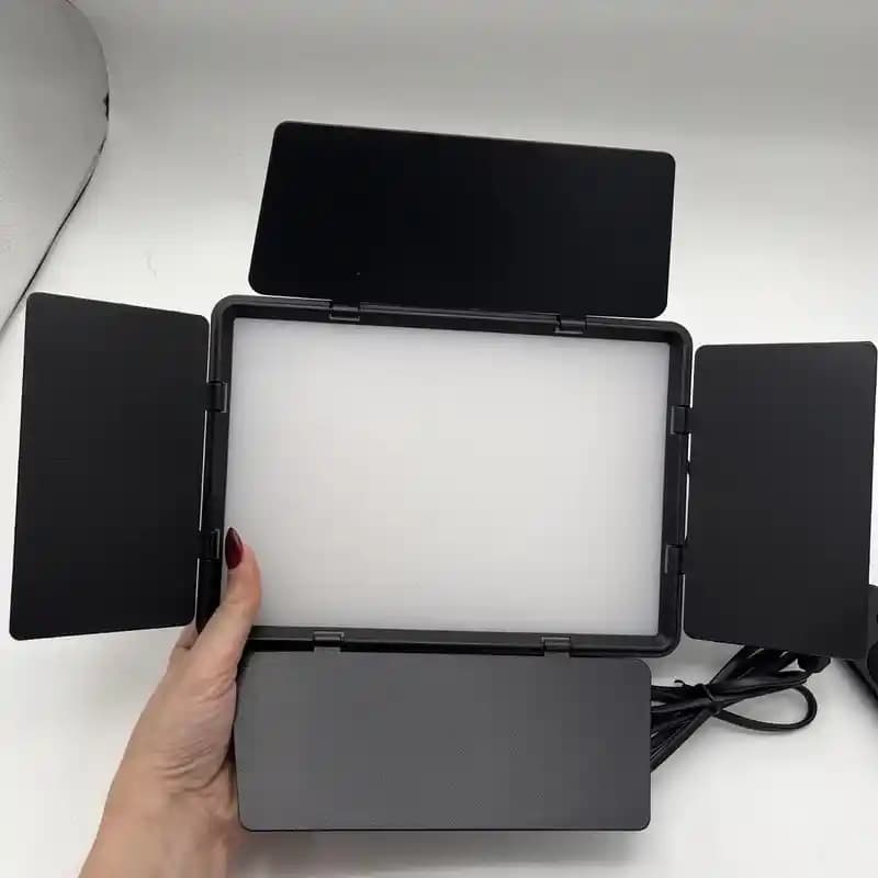 چراغ نور ثابت پنل LED استودیویی مناسب تولید محتوا – مدل RL-900 K — تصویر ۶