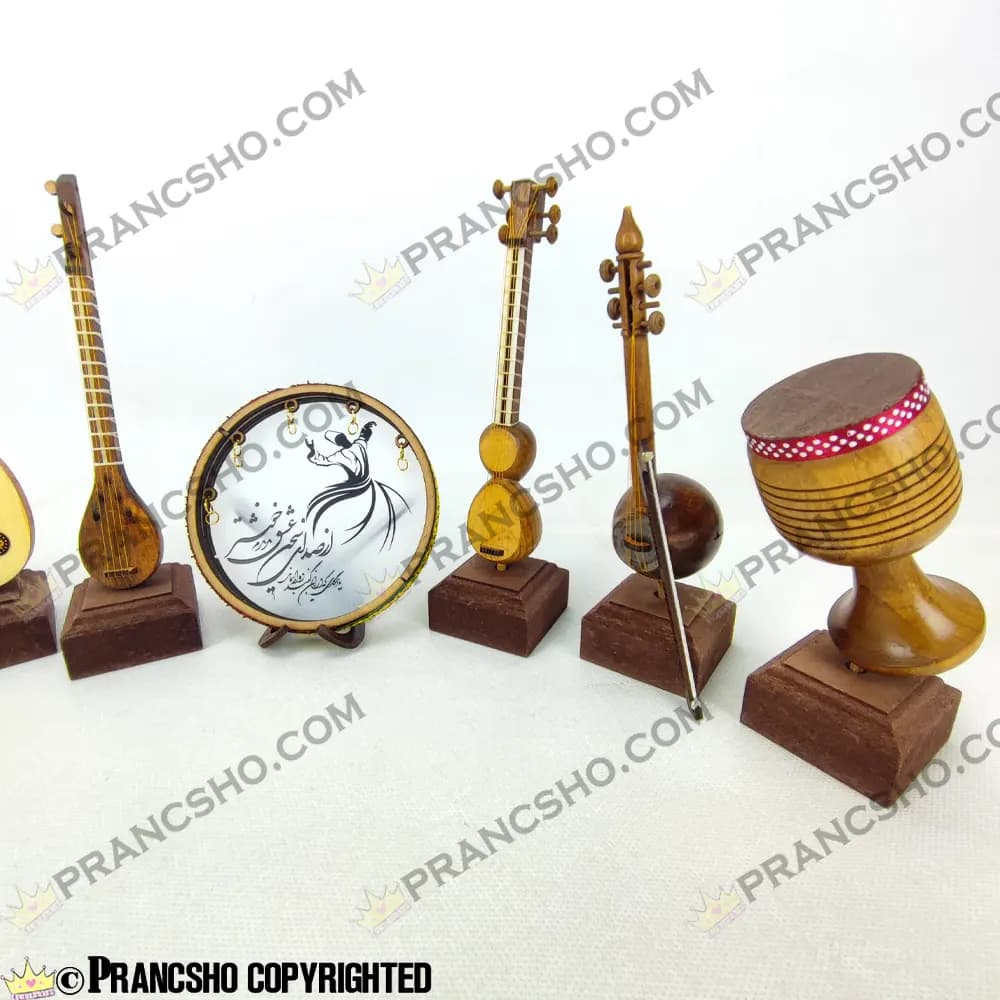 دکوری ساز سه‌تار چوبی ایستاده با پایه — تصویر ۴