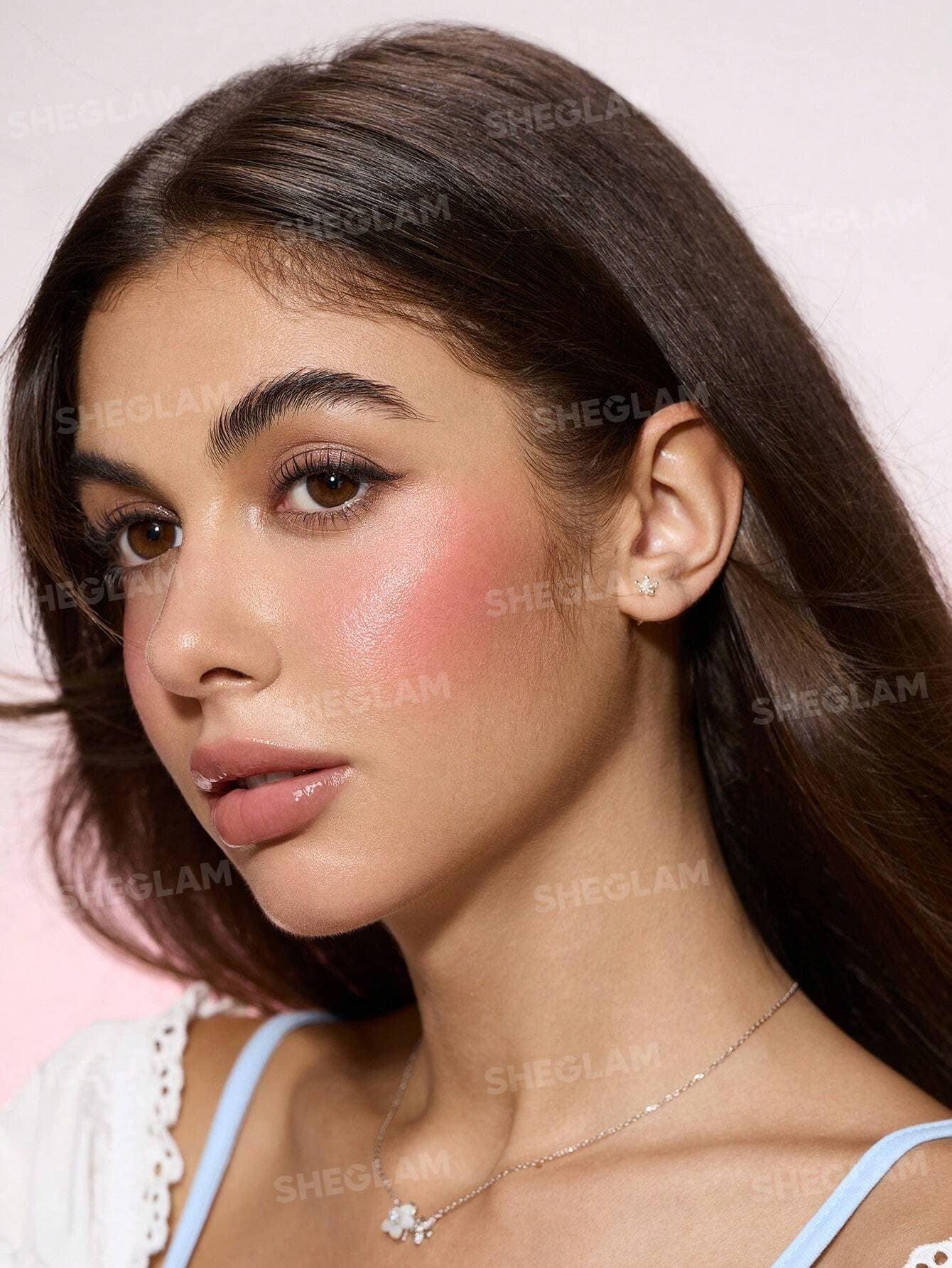 رژگونه استیکی Stunner شیگلم — تصویر ۳