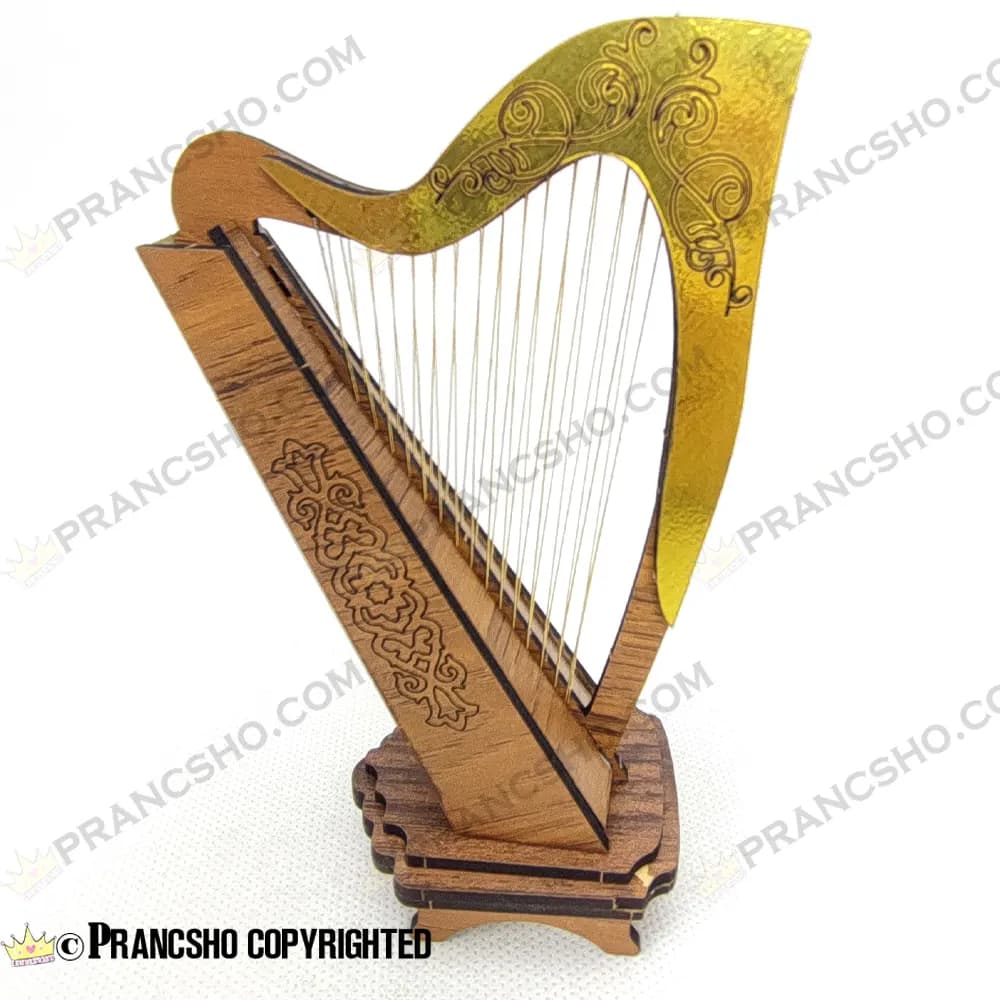 دکوری ساز چنگ چوبی کوچک ایستاده