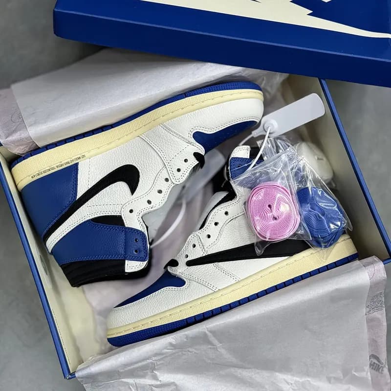 کفش کتونی نایک ایر جردن 1 تراویس فرگمنت | Nike Air Jordan 1 — تصویر ۲
