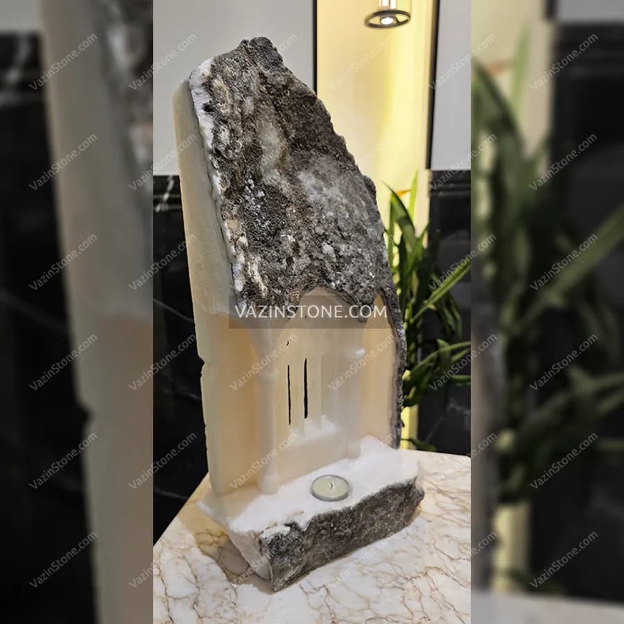 مجسمه سنگی طاق نور — تصویر ۴