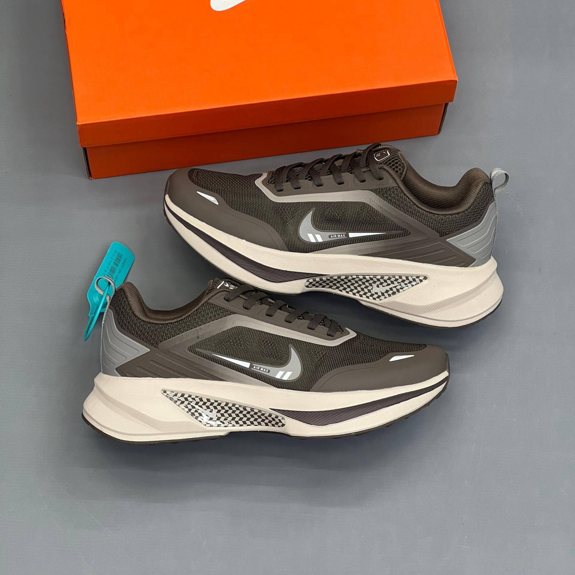 کفش نایک ایر زوم پگاسوس ۲ قهوه ای Nike Air Zoom Pegasus 2 Brown