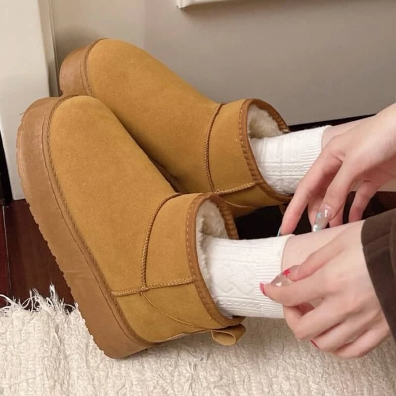 آگ خزدار ساق بلند زنانه مدل آنکل Women’s Ankle UGG — تصویر ۶