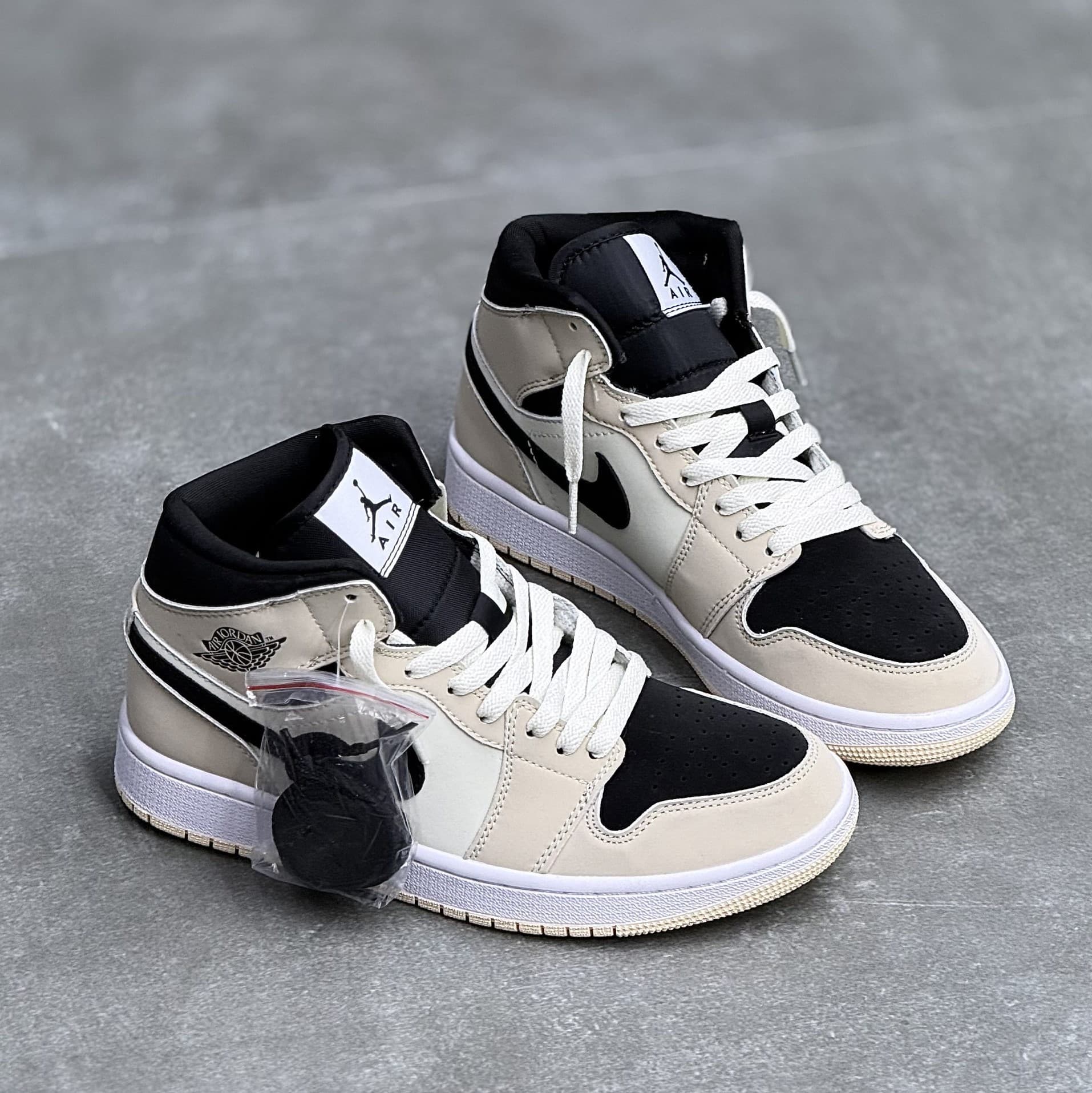 کفش نایک ایر جردن وان ساقدار کرم مشکی Nike Air Jordan 1 High Cream Black — تصویر ۳
