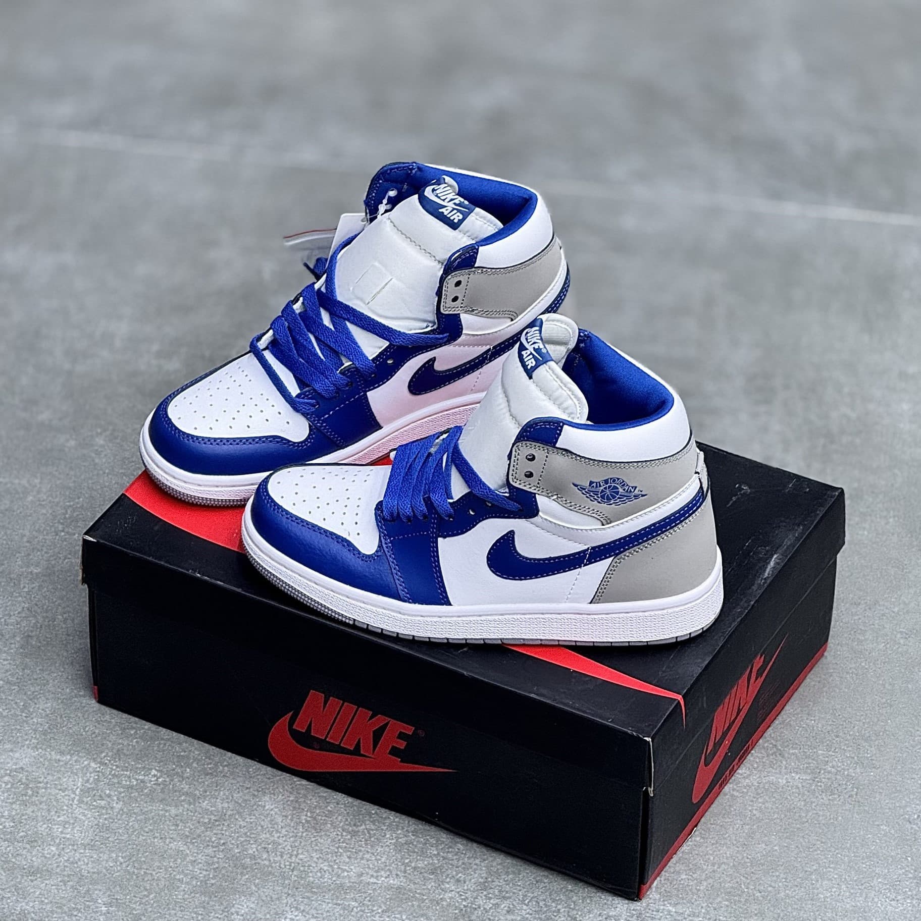 کفش نایک ایر جردن وان ساقدار آبی طوسی Nike Air Jordan 1 High Blue Grey