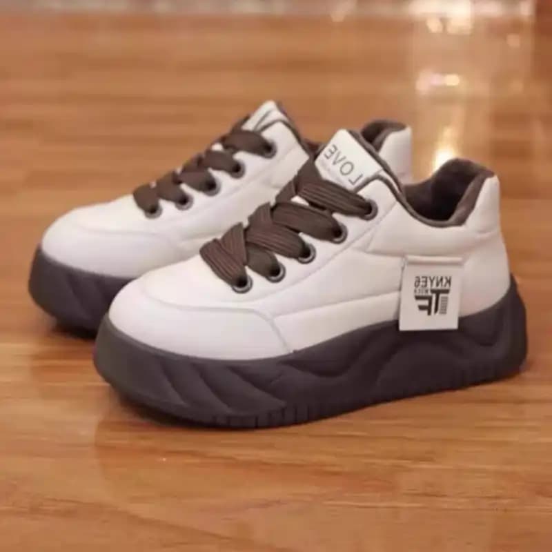 کتونی راحتی زنانه لژدار مدل فشن لاو | women’s Love Platform Sneakers — تصویر ۳