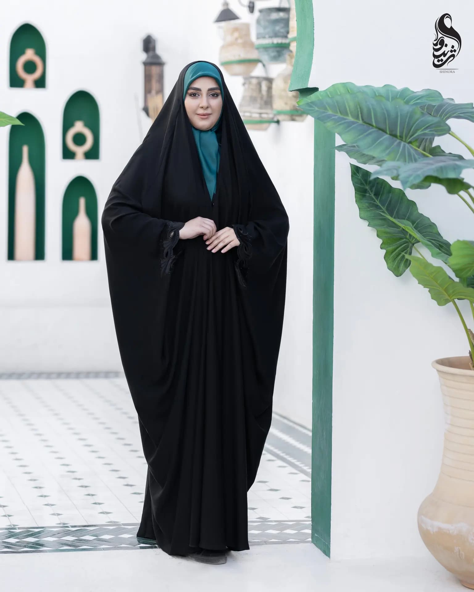چادر گلدوزی مروارید — تصویر ۳