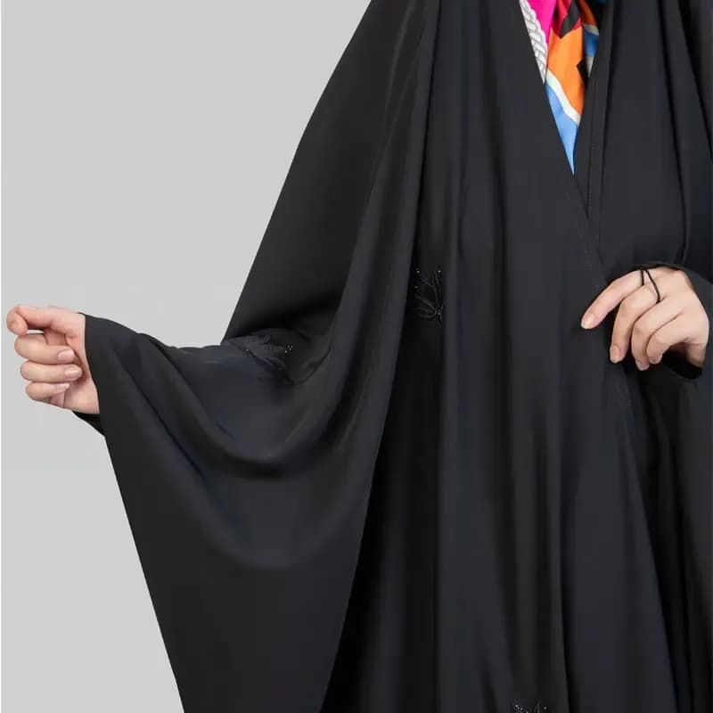 چادر گلدوزی پخش مدل لاله مخمل — تصویر ۴