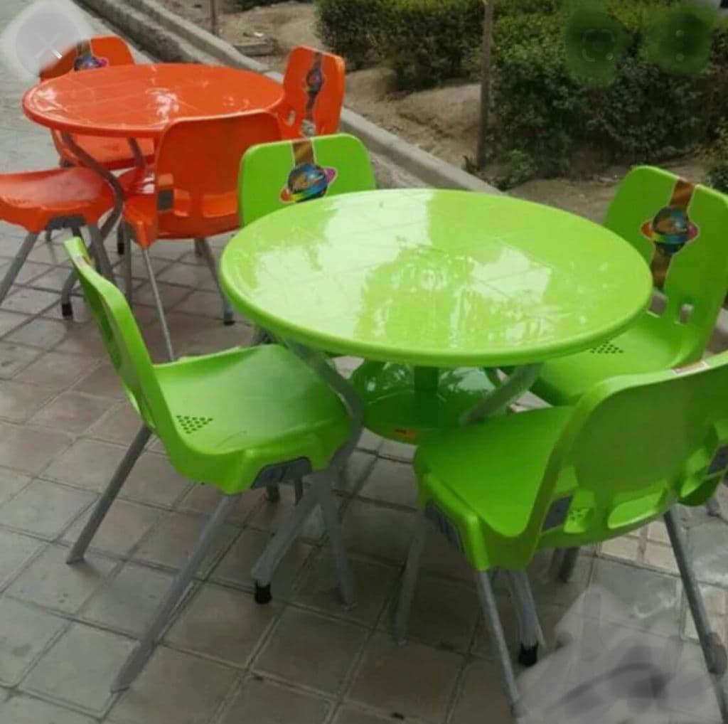 میز و صندلی تاشو پلاستیکی