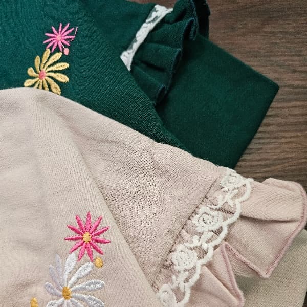 بلوز دخترانه نوجوان گلدوزی چین دار کد 2742 — تصویر ۶