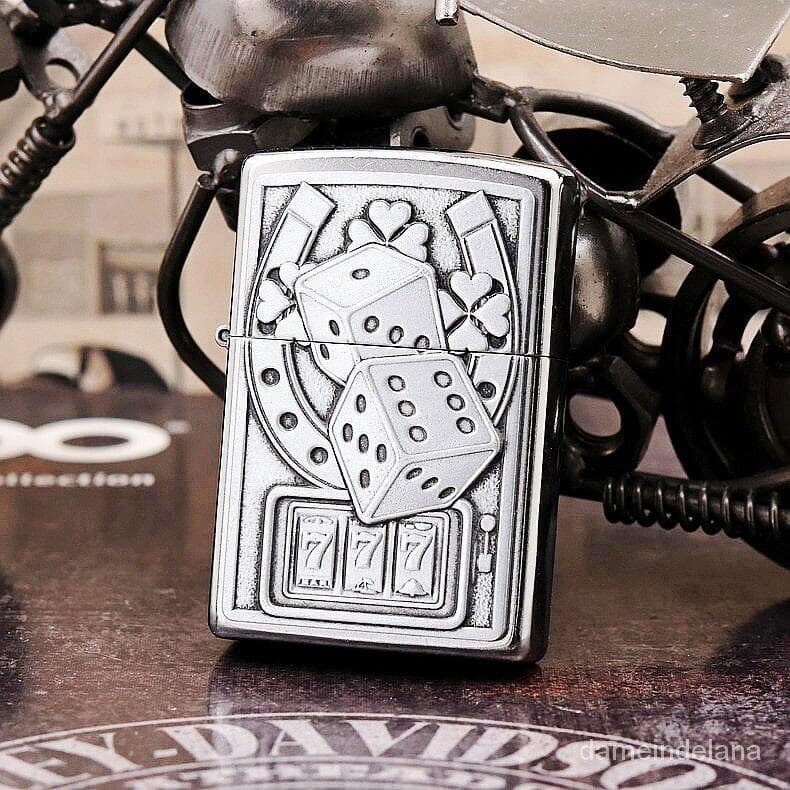 فندک زیپو کد 49294 Zippo Lucky 7 Emblem Design — تصویر ۶