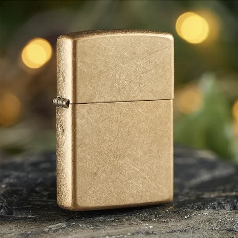 فندک زیپو کد 49477 Zippo Classic Tumbled Brass — تصویر ۸