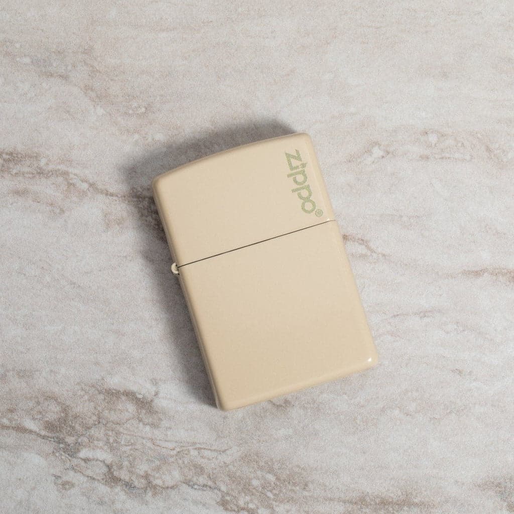 فندک زیپو کد Classic Flat Sand Zippo Logo 49453ZL — تصویر ۶