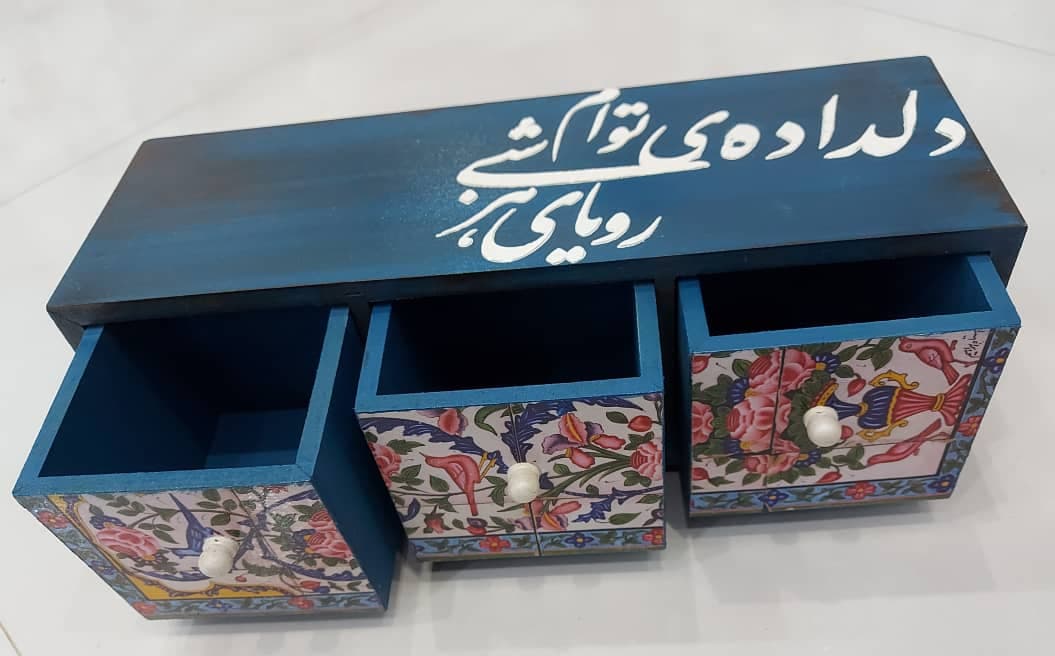 دراور فانتزی 3 کشو چوبی پتینه کاری کد 101975