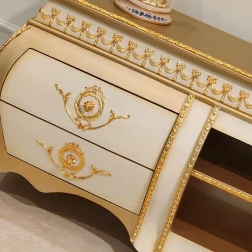 میز تلویزیون طلایی و کرم برنزکوب — تصویر ۲