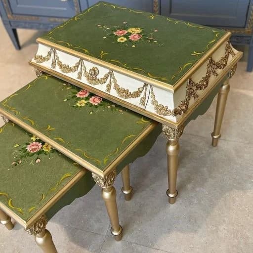 میز عسلی سبز و طلایی شیک — تصویر ۳