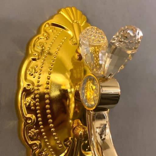 چراغ دیواری دکوراتیو طلایی — تصویر ۲