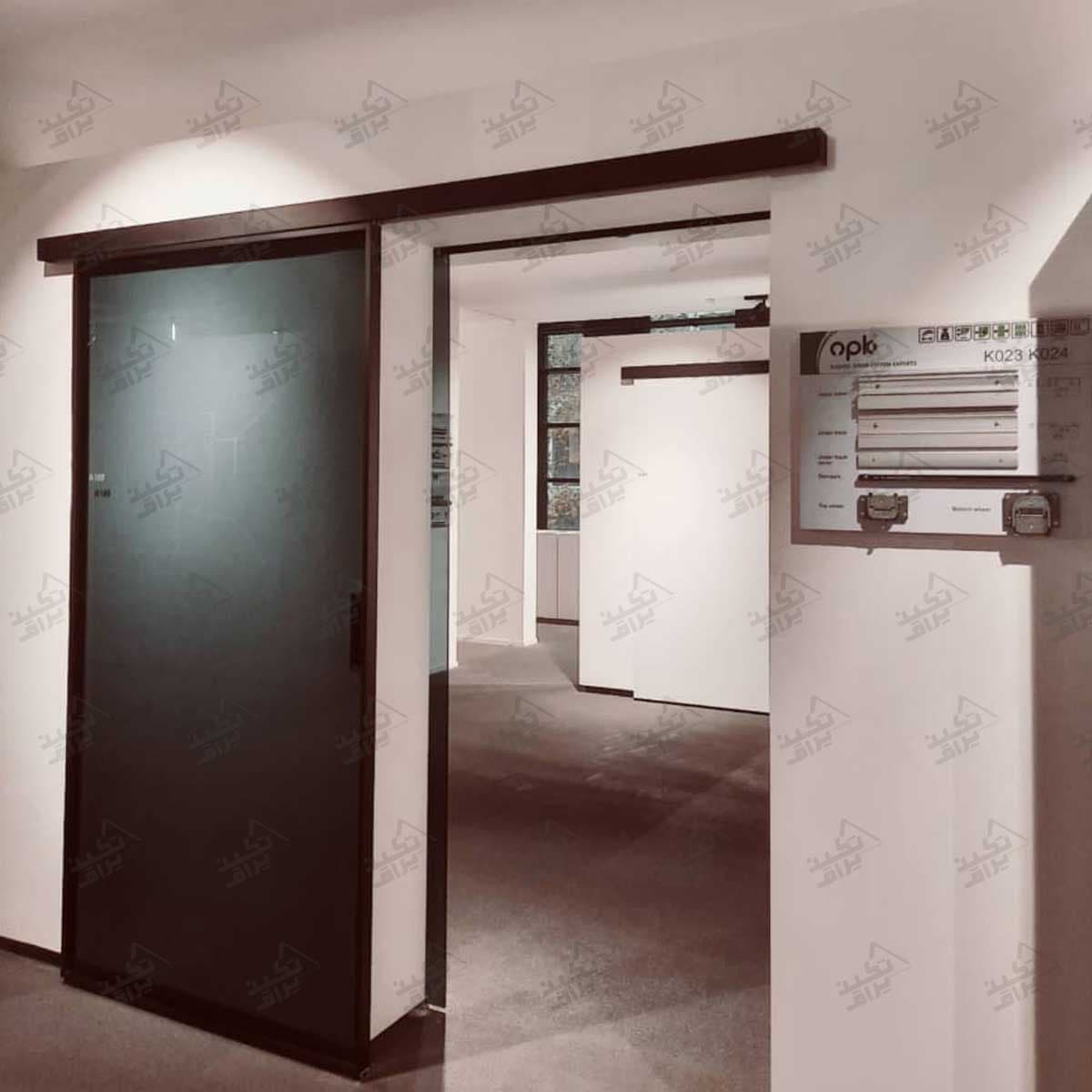 مکانیزم ریلی وال هنگ تک درب پروفیلی فانتونی مدل K105