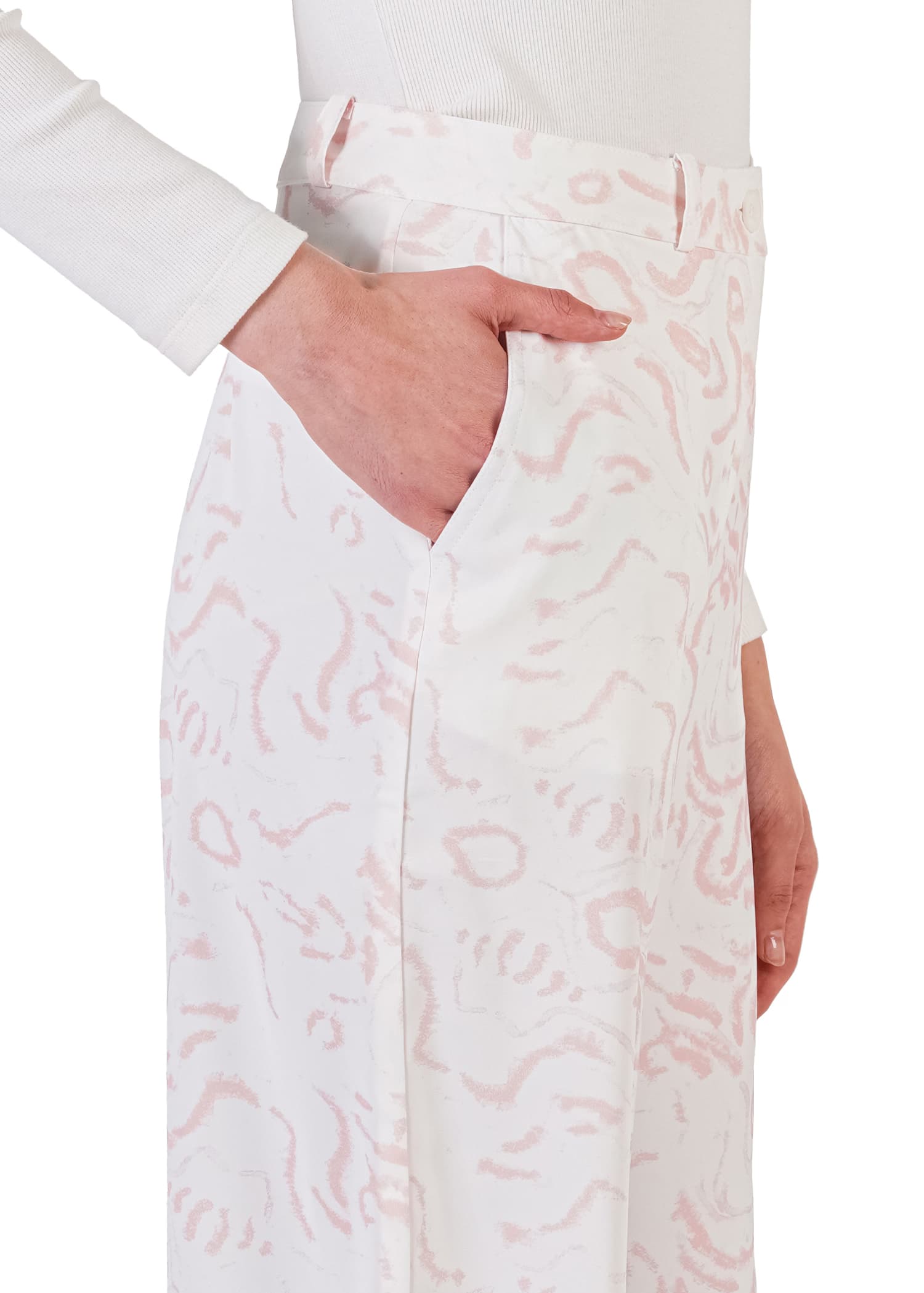 شلوار از بالا گشاد چاپی — تصویر ۵