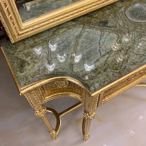آینه و کنسول چوبی طلایی ساده و شیک — تصویر ۳