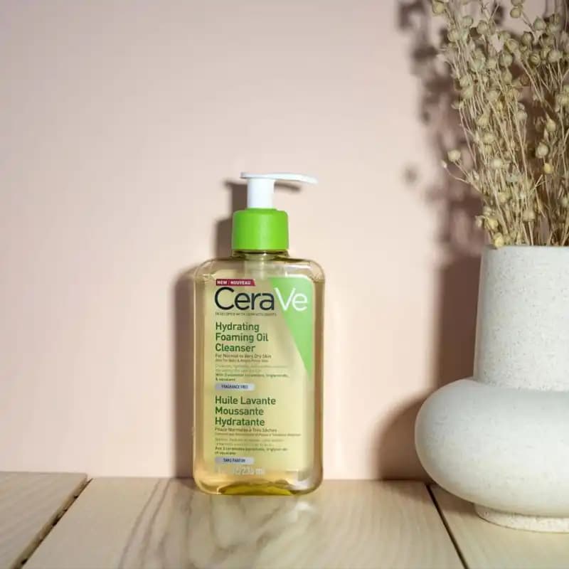 فوم شستشو روغنی سراوی Cerave – مناسب پوست نرمال تا خیلی خشک — تصویر ۳