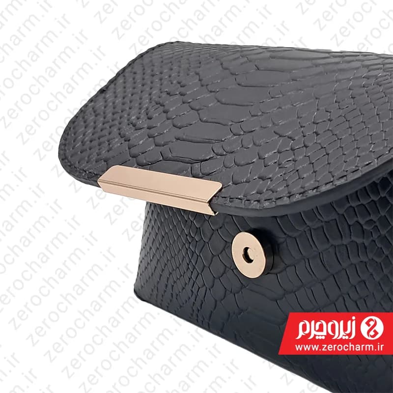 کیف دوشی زنانه چرم طبیعی مدل نازآفرین 2 — تصویر ۶