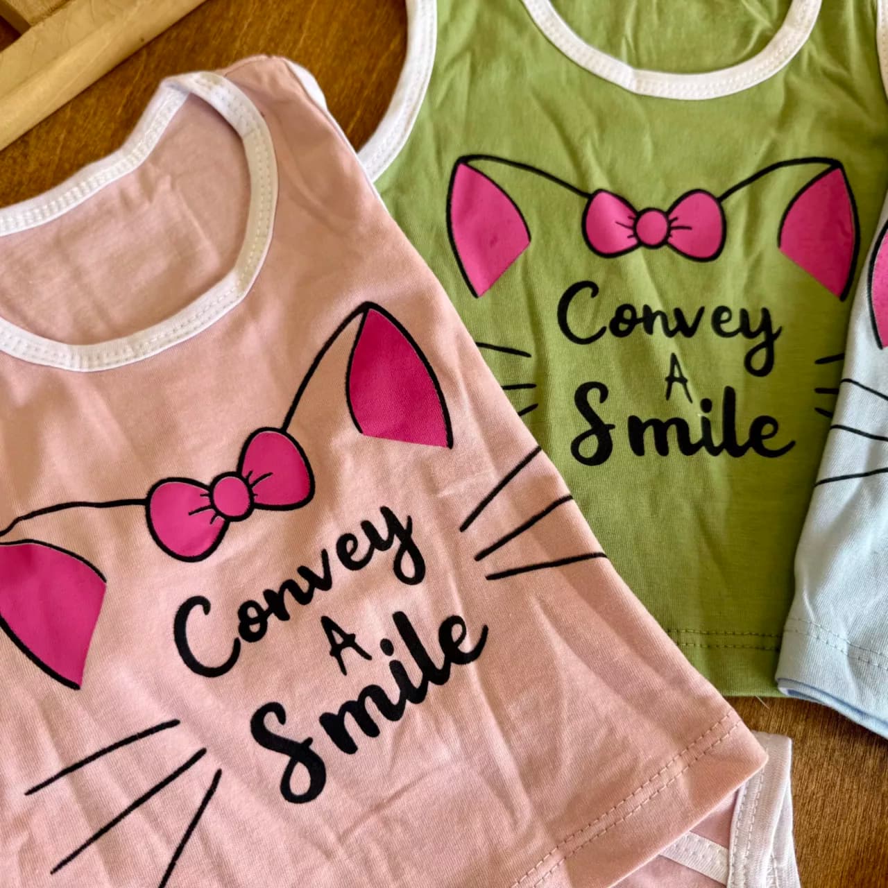 تاپ شلوارک پیشی SMILE سایز 30 تا 45 کد 6635 — تصویر ۲