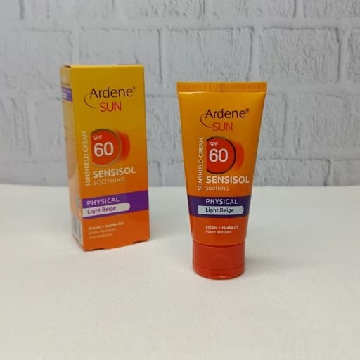 کرم ضد آفتاب فیزیکال آردن بژ روشن spf 60 — تصویر ۲