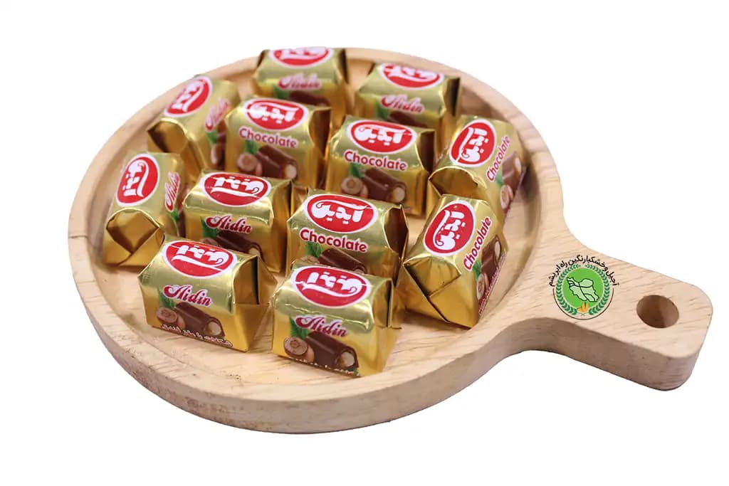 شکلات ملیکا فندقی