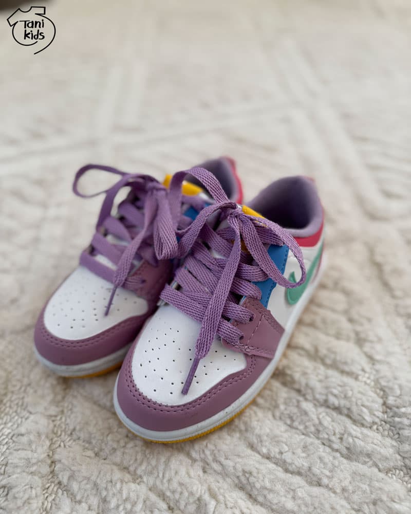 نایک رنگی 👟👓 — تصویر ۲
