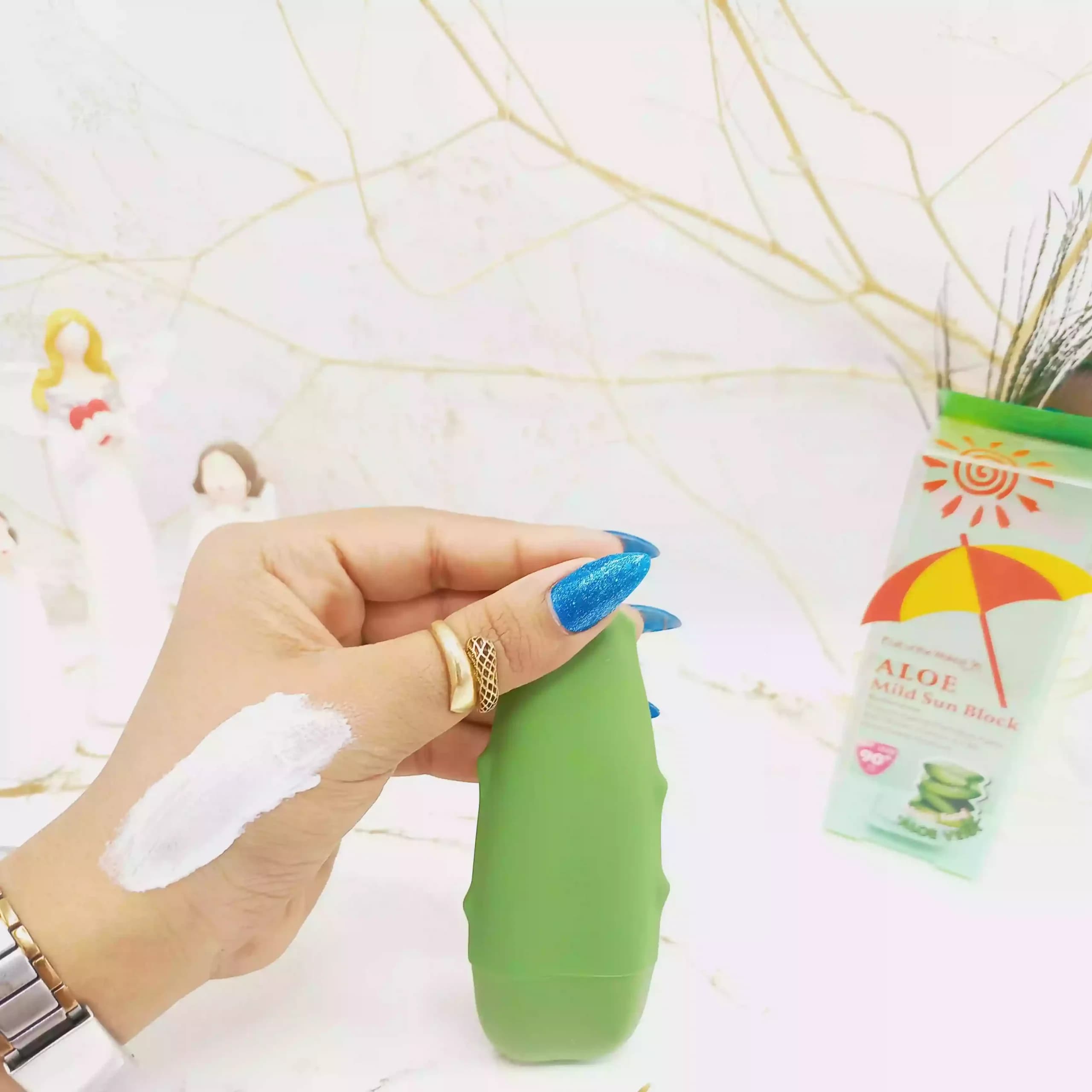 ضد آفتاب SPF90 مدل آلوئه ورا حجم 50 میل — تصویر ۳