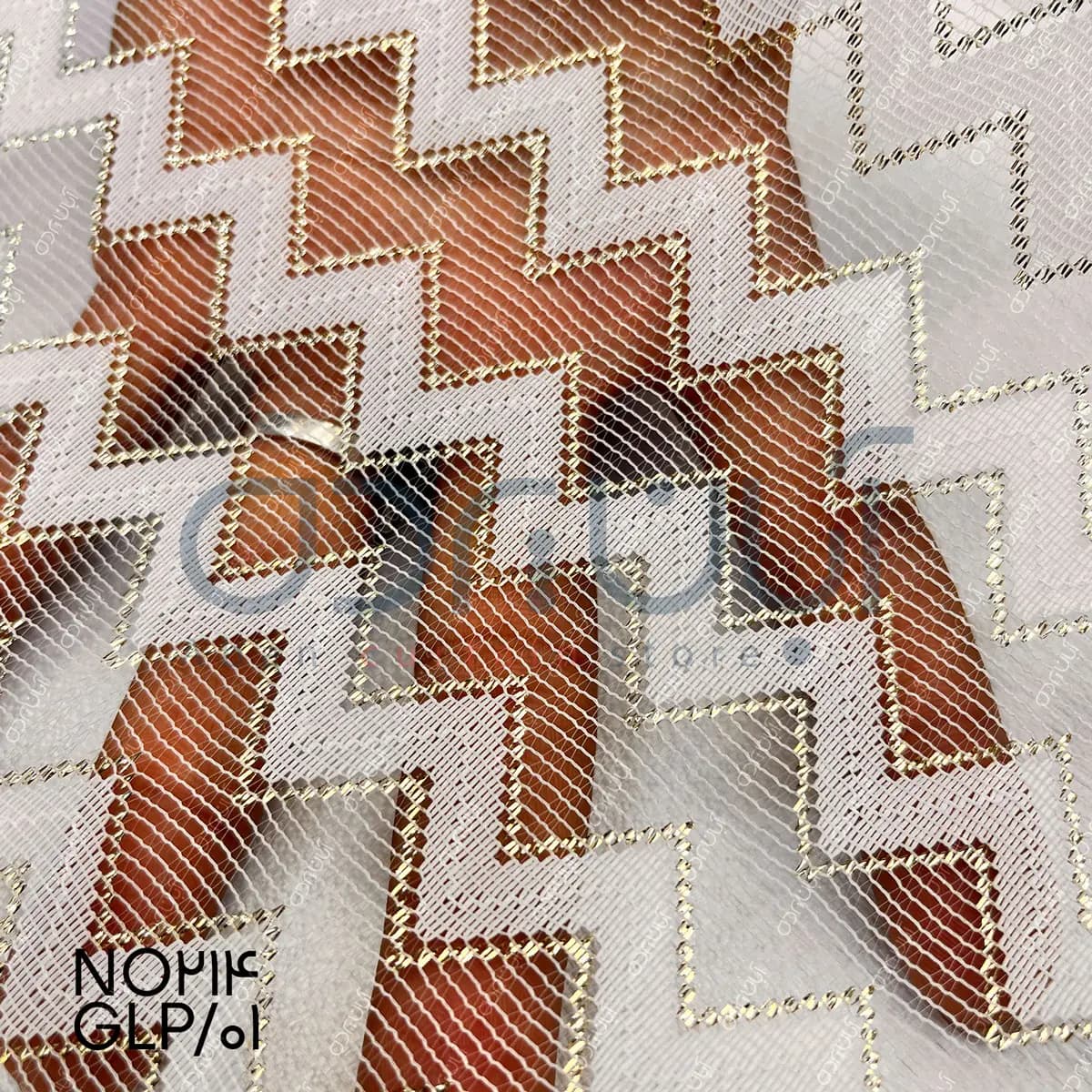 پرده دو مکانیزم طرح خشتی رنگ کرم و طلایی — تصویر ۲