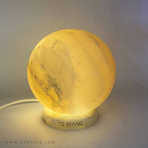 آباژور سنگ نمک طرح کره/ کد ZC-1265
