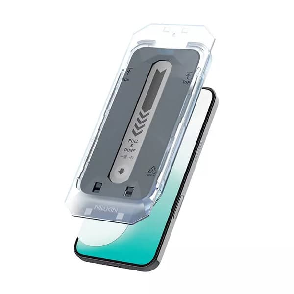 Nillkin Amazing Guardian Full privacy glass for iPhone 17 — تصویر ۵