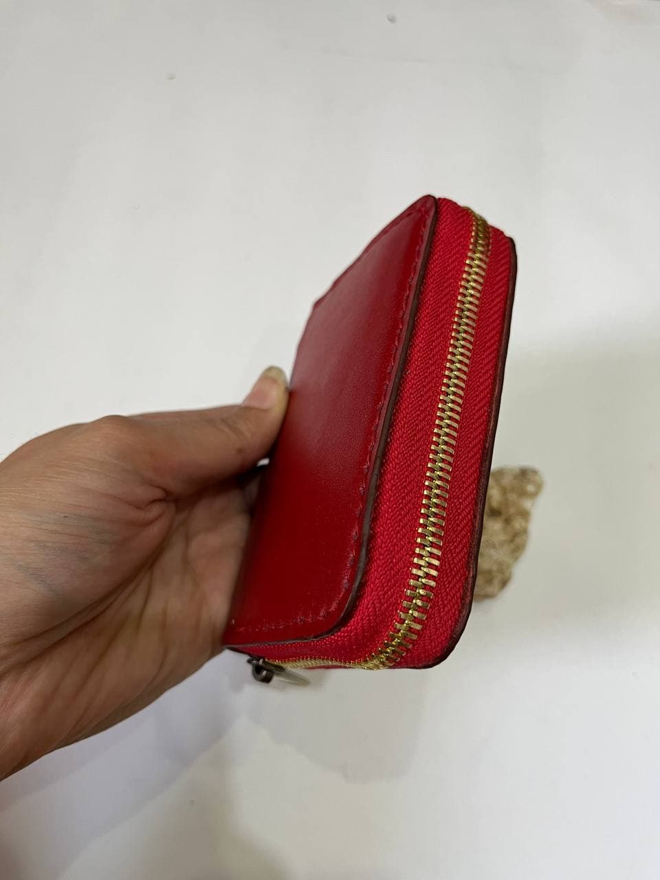 جاکارتی چرم آکاردئونی دورزیپ قرمز تیره — تصویر ۲